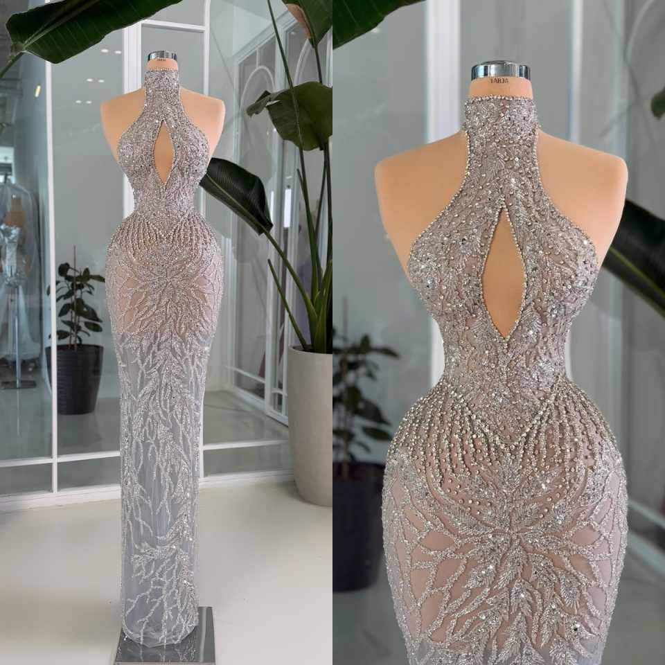 Maxi Dress Halter - Gaun Malam Elegan dengan Kerah Halter,