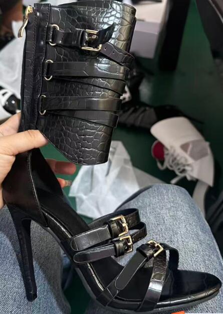 Sandal seksi kulit hitam denga - Sandal Strappy Heeled ulasan dan harga